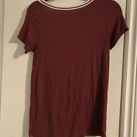 Burgundy tee - Picture 2 of 3